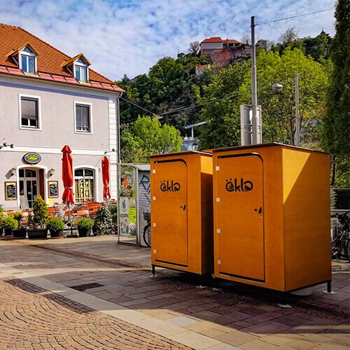 Toiletten von öKlo im öffentlichen Raum